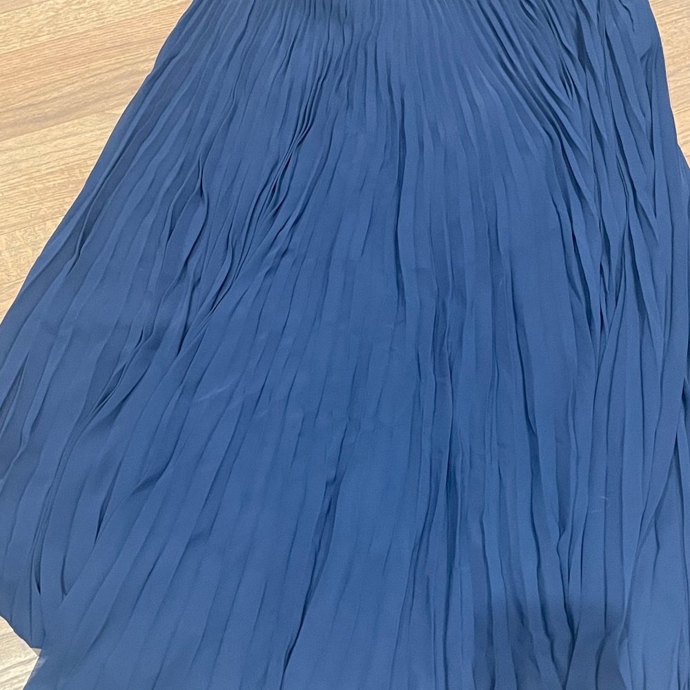 Blue Bcbg pleated long skirt